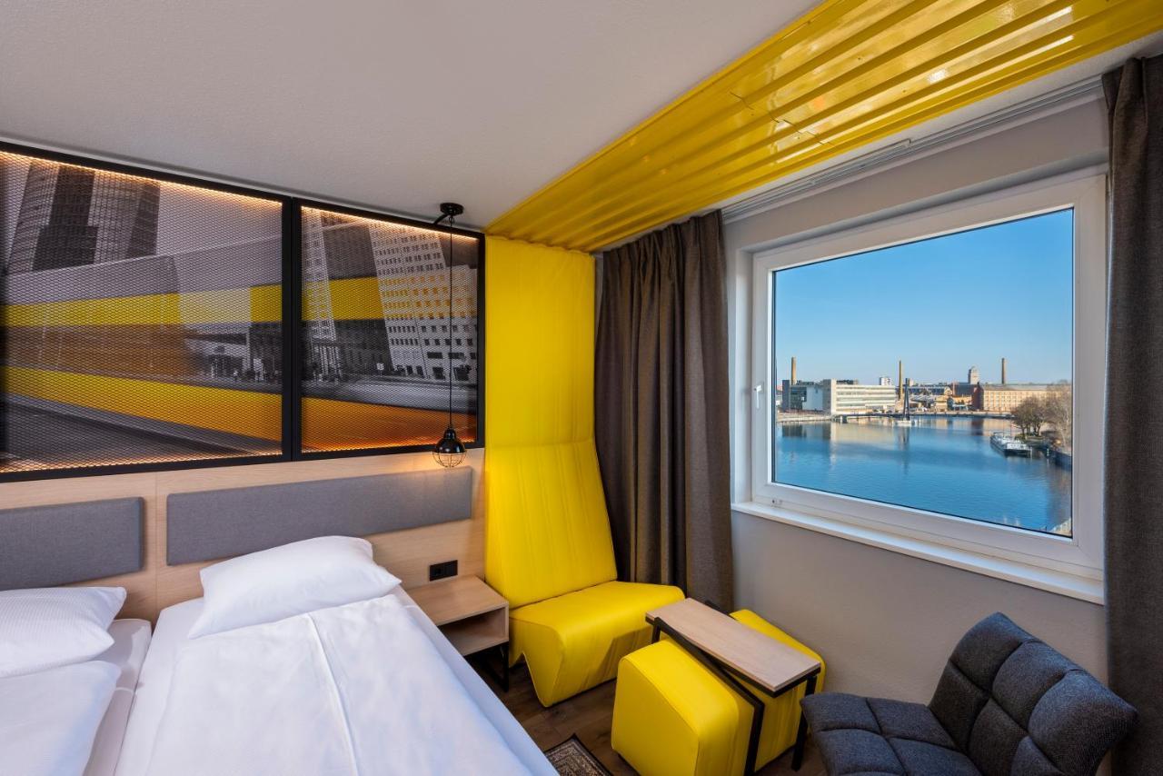 Готель Ibis Styles Berlin Treptow Екстер'єр фото