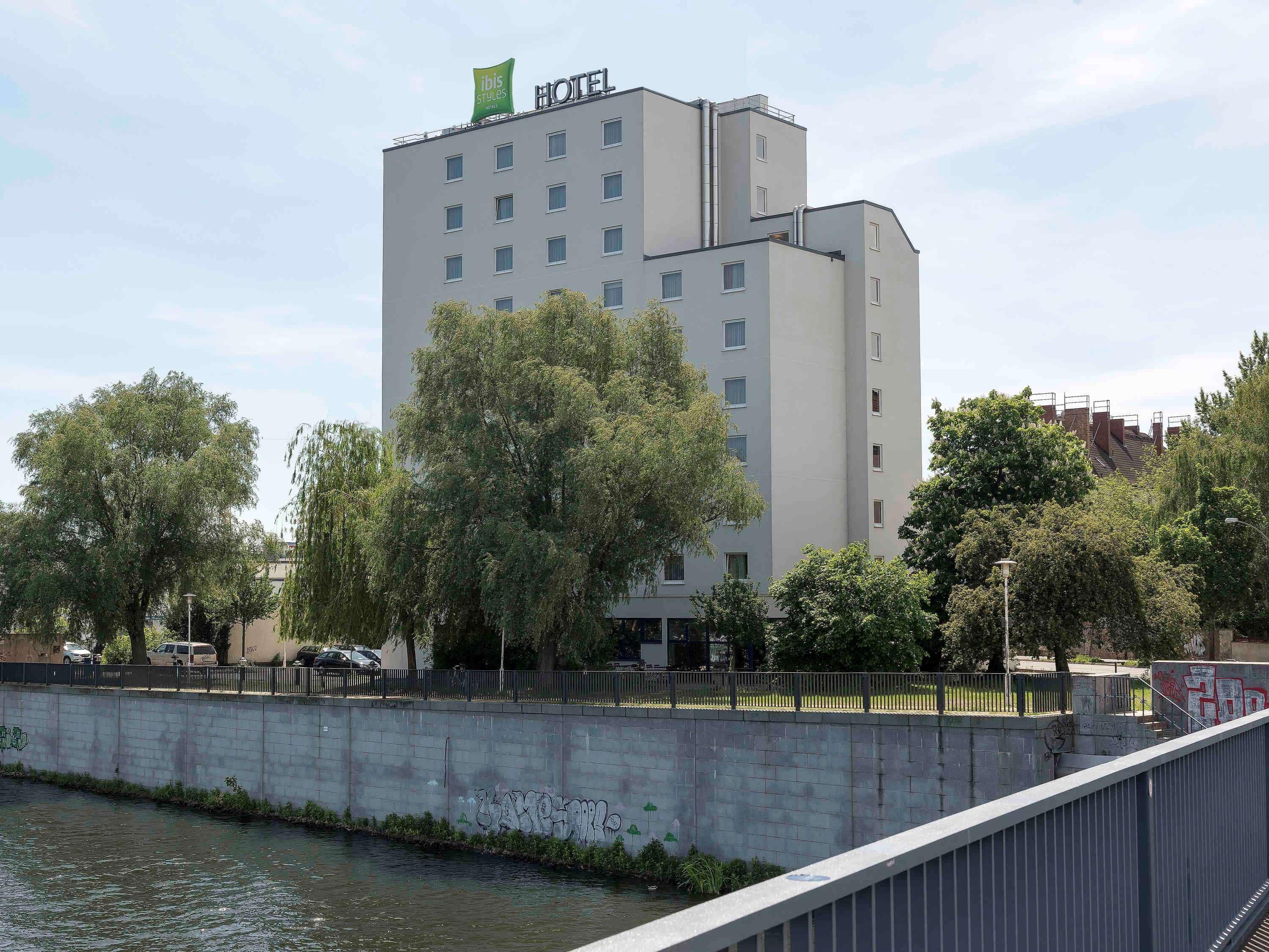 Готель Ibis Styles Berlin Treptow Екстер'єр фото