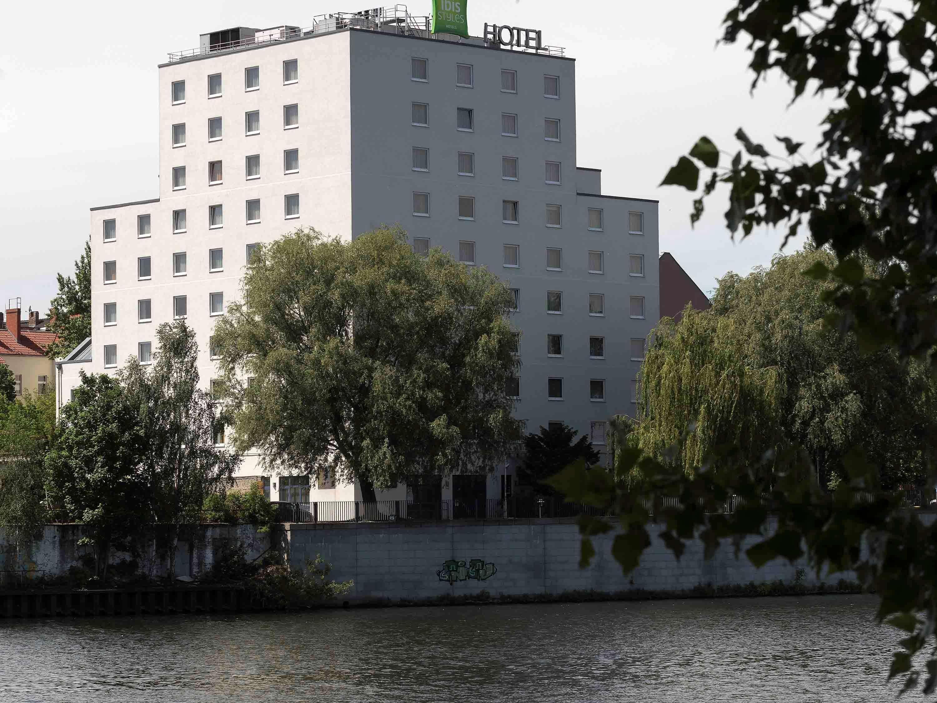 Готель Ibis Styles Berlin Treptow Екстер'єр фото