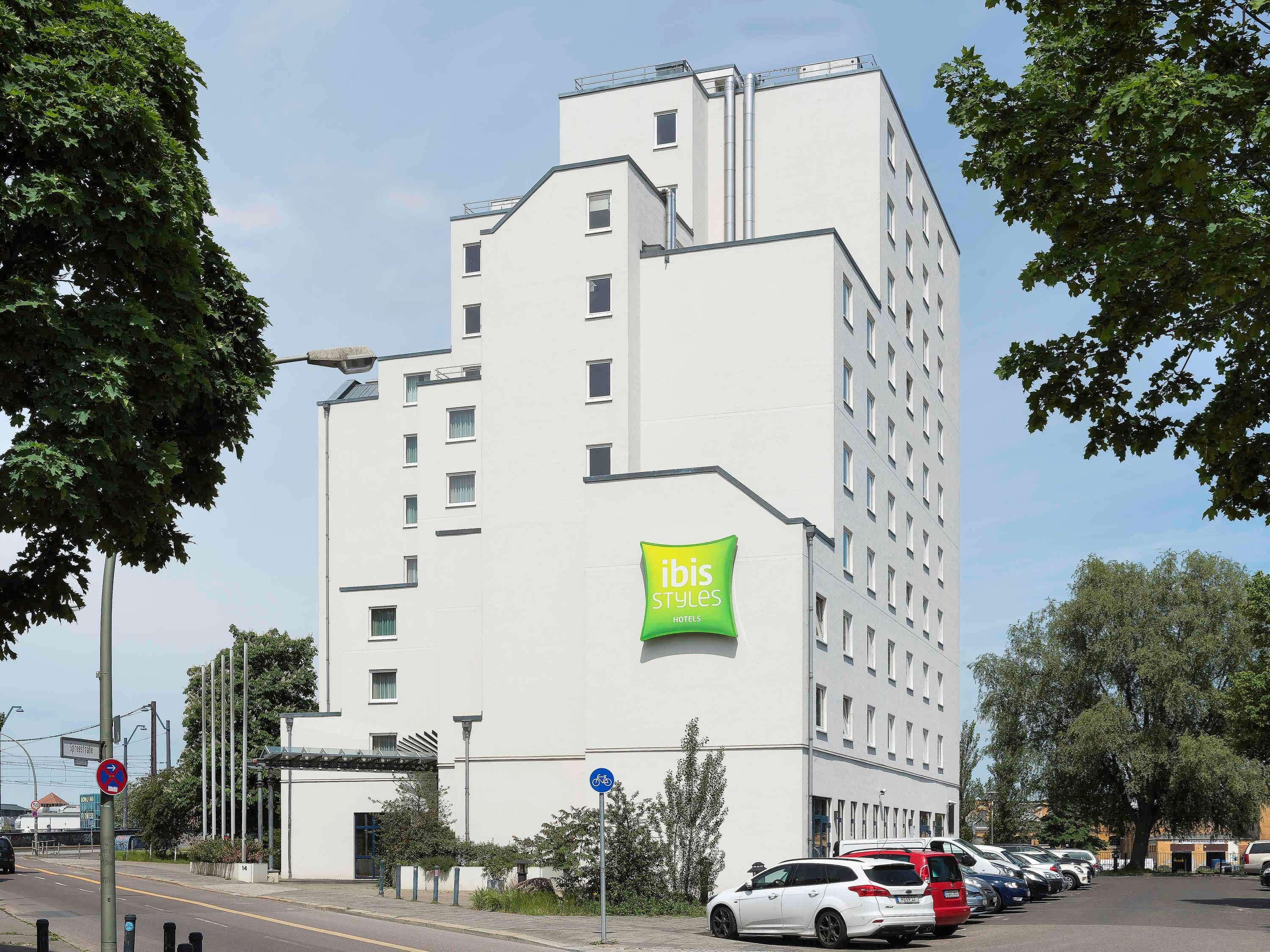 Готель Ibis Styles Berlin Treptow Екстер'єр фото