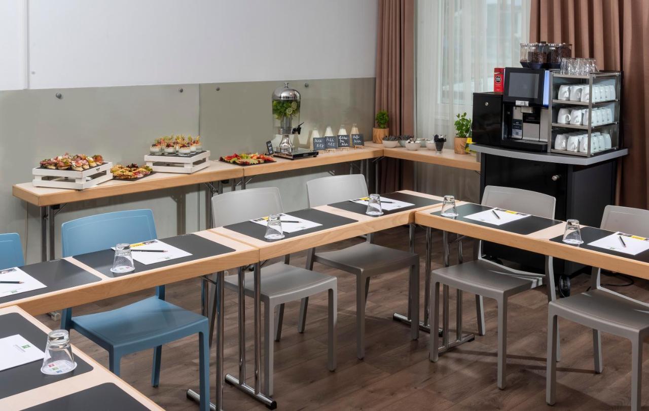 Готель Ibis Styles Berlin Treptow Екстер'єр фото